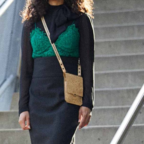 Zanj Cellphone Purse with Thin Kariba Strap Cream - Picture 2 of 7